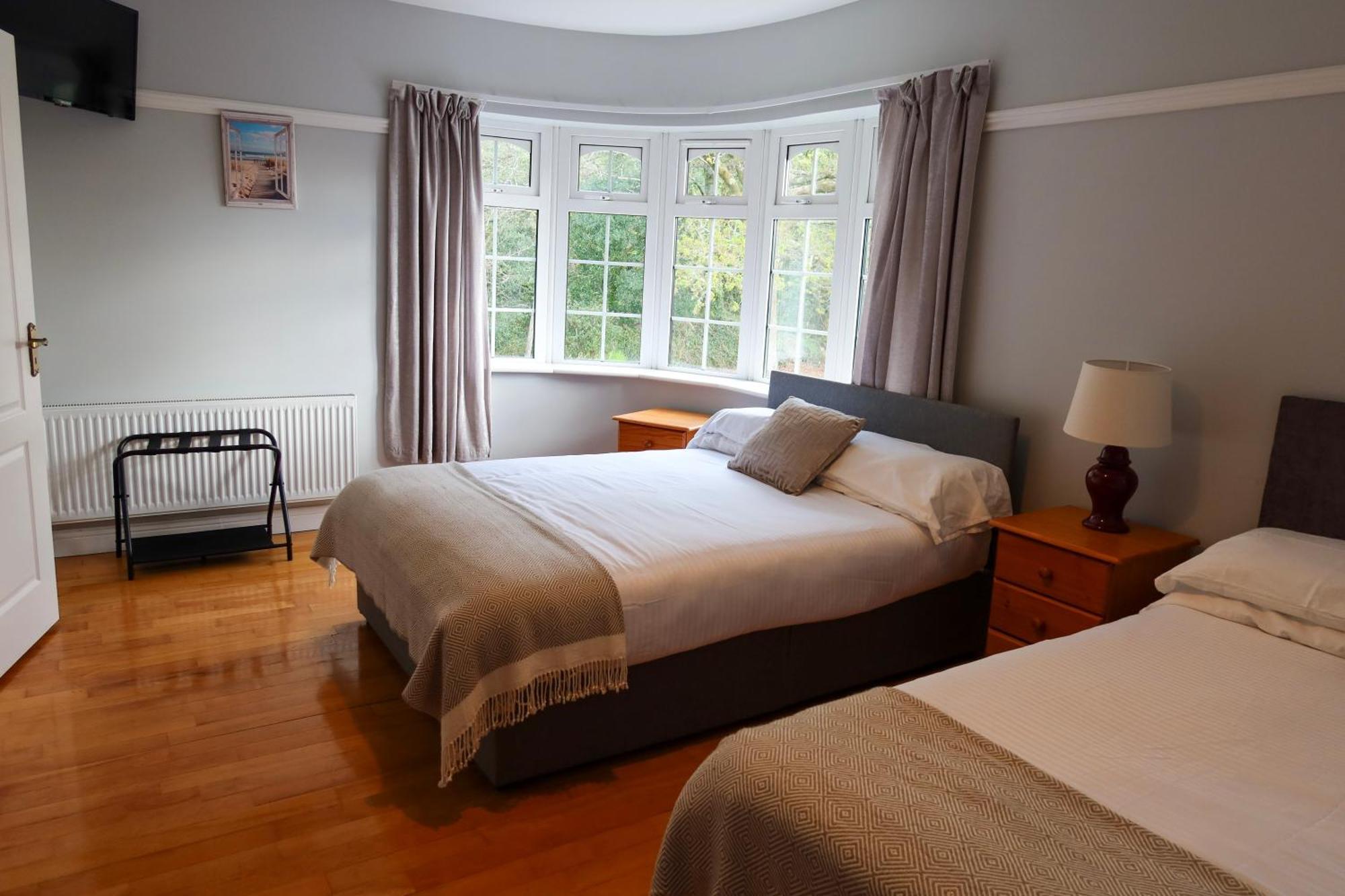 Woodville Lodge Guesthouse Killarney Exterior photo