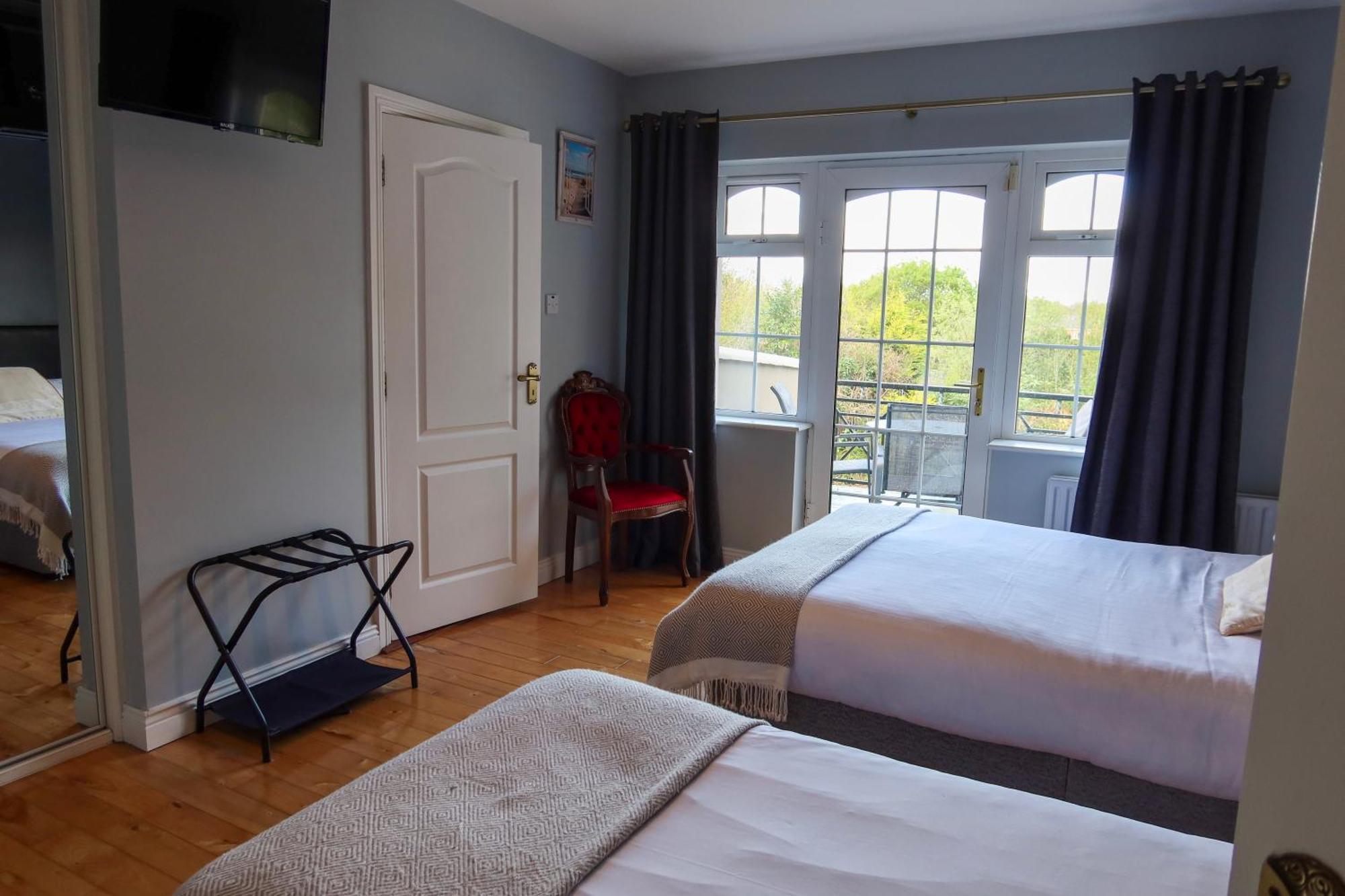 Woodville Lodge Guesthouse Killarney Exterior photo