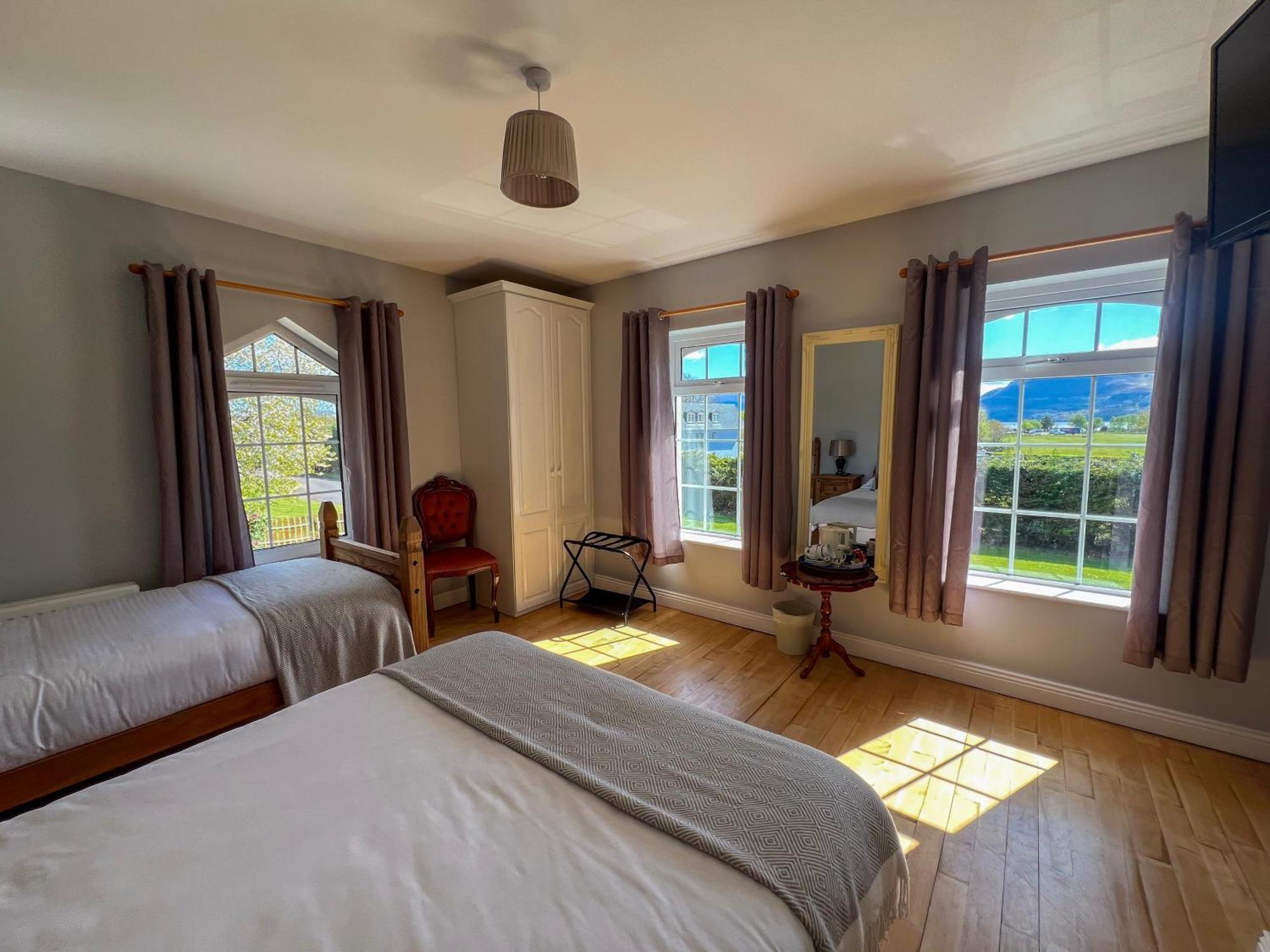 Woodville Lodge Guesthouse Killarney Exterior photo